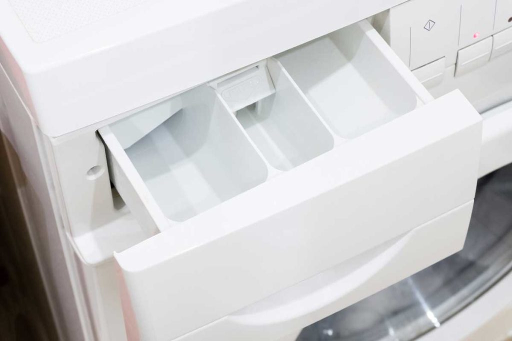 Çamaşır makinesi deterjan gözü nasıl temizlenir