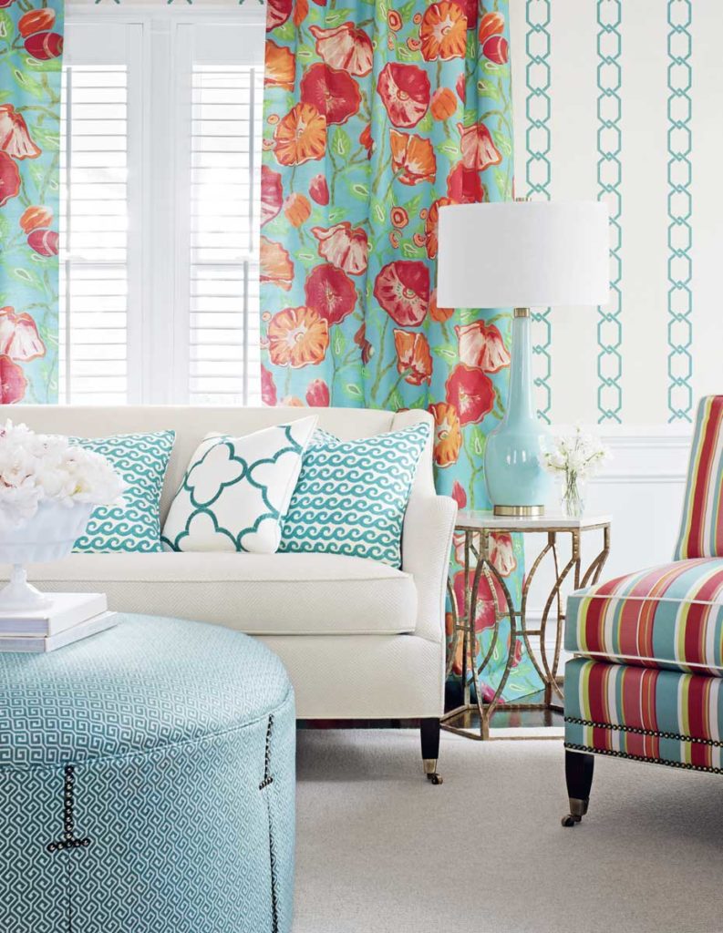 Be sure to try to combine coral and cyan colors in the decoration.