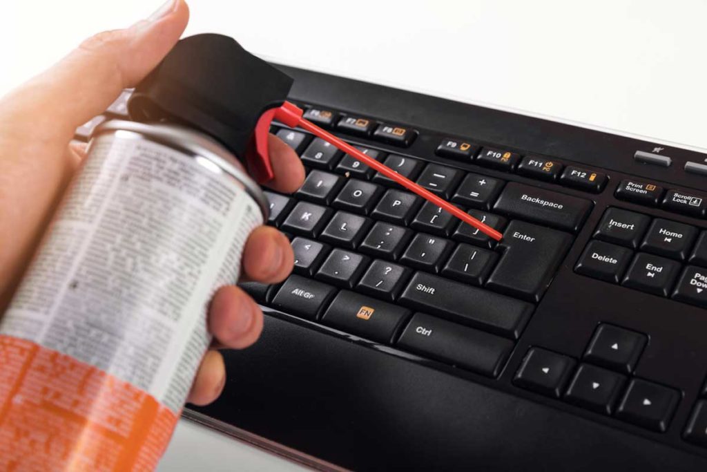 Profesyonellere göre bilgisayarınızın klavyesi nasıl temizlenir?